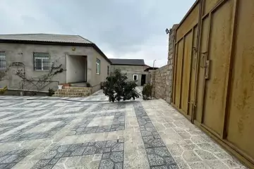 Satılır Həyət Evi Buzovnada