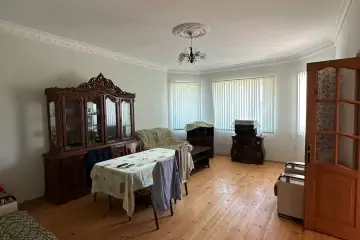 Satılır Həyət Evi Buzovnada