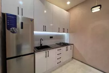 Aylıq Kirayə Yeni Tikili şərq Bazarında