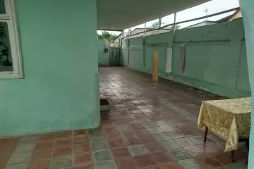 Satılır Həyət Evi Vağzalda