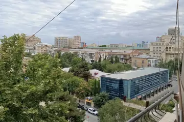 Aylıq Kirayə Köhnə Tikili Həsən əliyev (keçmiş İnqilab)da
