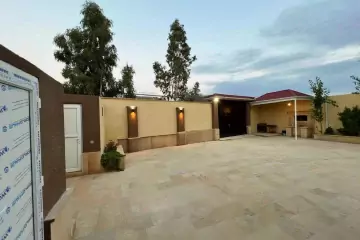 Satılır Həyət Evi Qalada