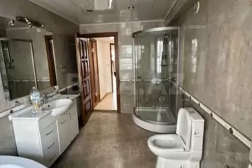 Aylıq Kirayə Köhnə Tikili Həsən əliyev (keçmiş İnqilab)da