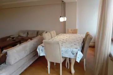 Aylıq Kirayə Köhnə Tikili Həsən əliyev (keçmiş İnqilab)da