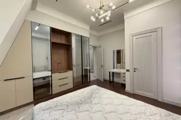 Satılır Yeni Tikili Ağ şəhər Kompleksində