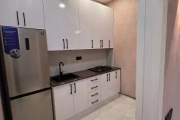 Aylıq Kirayə Yeni Tikili şərq Bazarında