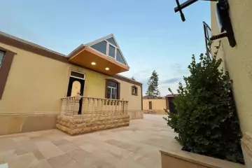 Satılır Həyət Evi Qalada