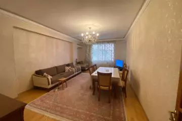 Satılır Yeni Tikili Yeni Yasamalda