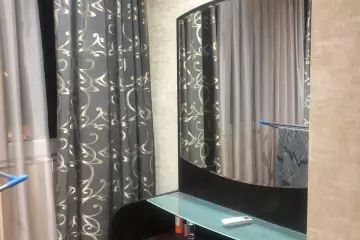 Satılır Köhnə Tikili Yasamalda