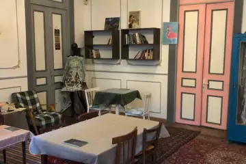 Satılır Köhnə Tikili Mərkəzdə