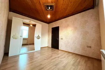 Satılır Həyət Evi Qalada