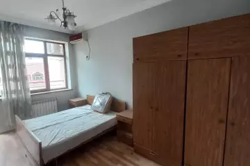 Aylıq Kirayə Yeni Tikili Elmler Akademiyasıda