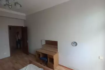 Aylıq Kirayə Yeni Tikili Elmler Akademiyasıda