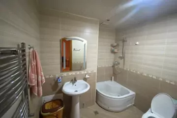 Satılır Yeni Tikili Yeni Yasamalda