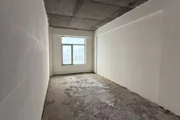 Satılır Yeni Tikili Ağ şəhər Kompleksində