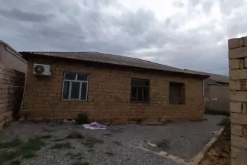 Satılır Həyət Evi Bakıda