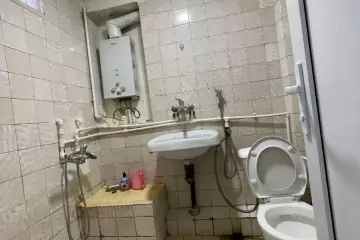 Aylıq Kirayə Köhnə Tikili Elmler Akademiyasıda