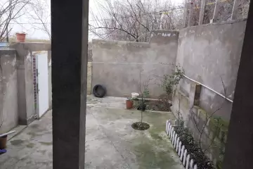 Satılır Həyət Evi Bakıda