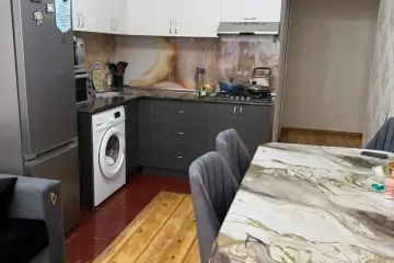 Satılır Yeni Tikili Yeni Yasamalda