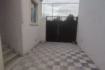 Satılır Həyət Evi Bakıda