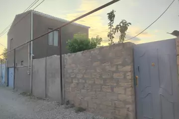 Satılır Həyət Evi Sabunçu Qəsəbəsida