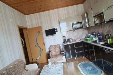 Satılır Həyət Evi Yeni Ramana Qəsəbəsida