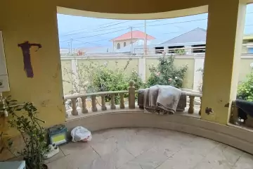 Satılır Həyət Evi Yeni Ramana Qəsəbəsida