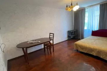 Aylıq Kirayə Köhnə Tikili Elmler Akademiyasıda