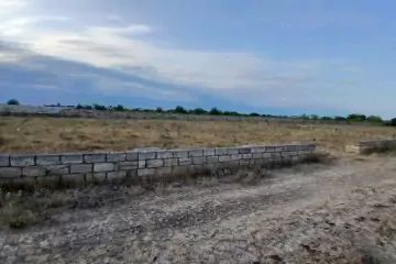 Satılır Torpaq Binədə