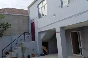 Satılır Həyət Evi Savalan Qəsəbəsida