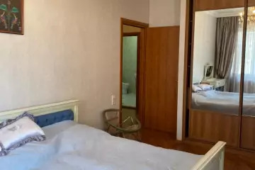 Satılır Yeni Tikili Nəsimi Bazarında