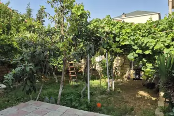 Satılır Həyət Evi Köhnə Coratda
