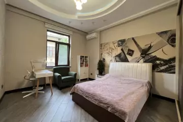 Satılır Yeni Tikili Dostluq Kinoteatrında