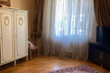 Satılır Yeni Tikili Nəsimi Bazarında