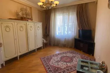 Satılır Yeni Tikili Nəsimi Bazarında