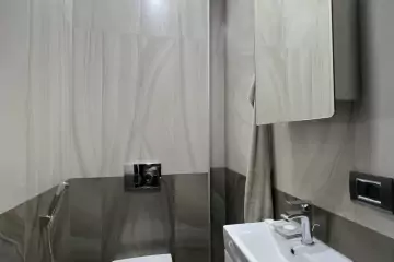 Satılır Yeni Tikili Dostluq Kinoteatrında