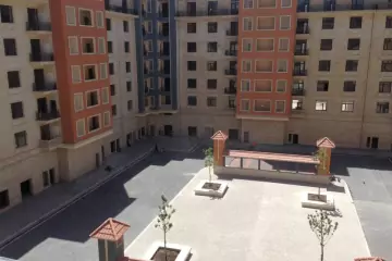 Satılır Yeni Tikili Ağ şəhər Kompleksində