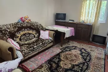 Satılır Həyət Evi Köhnə Coratda