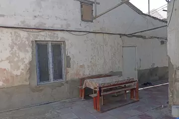 Satılır Həyət Evi Badamdarda