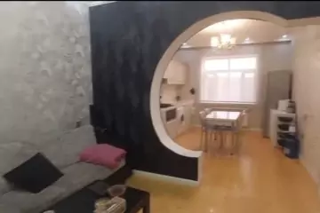 Satılır Həyət Evi Yeni Bakida