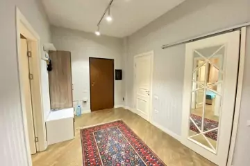 Aylıq Kirayə Yeni Tikili İçərişəhərdə