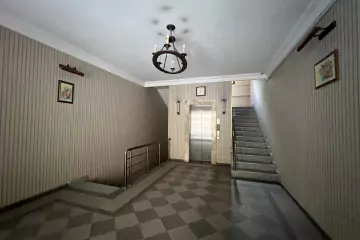 Satılır Yeni Tikili Dostluq Kinoteatrında