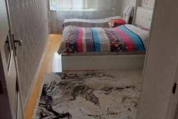 Satılır Yeni Tikili Masazırda