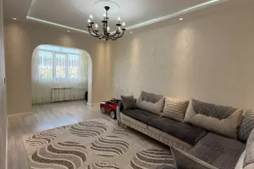 Satılır Köhnə Tikili Bakıxanovda