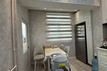 Satılır Köhnə Tikili Bakıxanovda