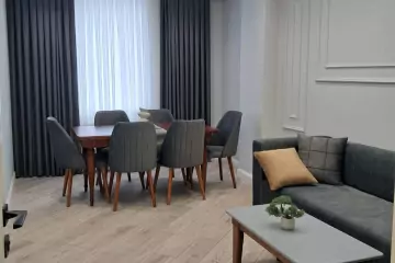 Satılır Yeni Tikili 7-ci Mikrorayonda