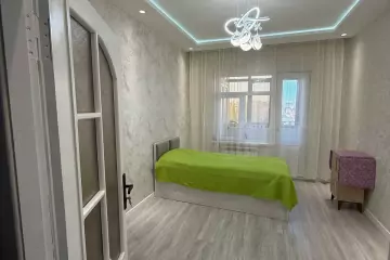Satılır Köhnə Tikili Bakıxanovda