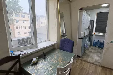 Satılır Köhnə Tikili Biləcəridə