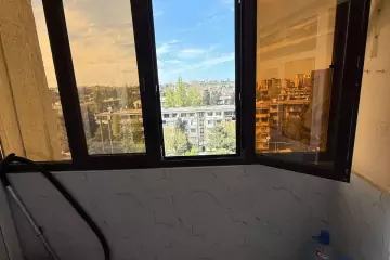 Satılır Köhnə Tikili Bakıxanovda