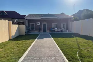 Satılır Həyət Evi Bakıxanovda